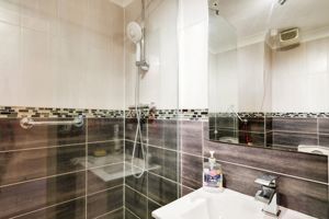 SHOWER ROOM- click for photo gallery